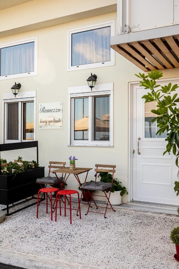 Remezzo Luxury Apartments Koróni Esterno foto